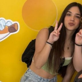 Carolina Pia, Babysitter a Cardito