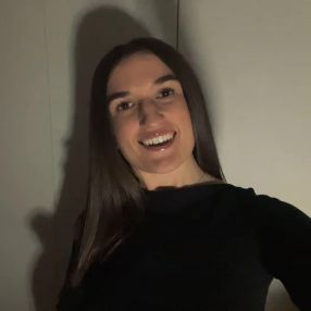 Sara, Babysitter a Montemarciano