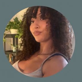Yasmine, Babysitter in Napoli