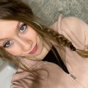 Madeleine, Babysitter in Lonato