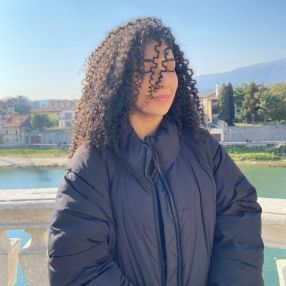 Chaimae, Babysitter a Ciano