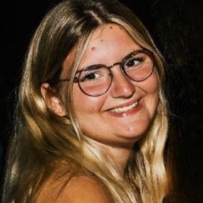 Luisa, Babysitter a Provincia di Livorno