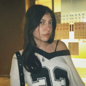 Angelica, Babysitter a Azzano Mella
