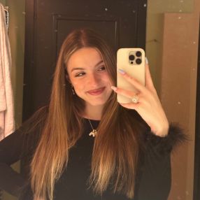 Martina, Babysitter a Gazoldo degli Ippoliti