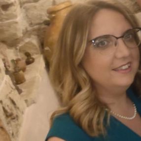 Tiziana, Babysitter a Sogliano Cavour