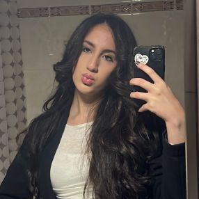 Hajar, Babysitter in Calcinelli