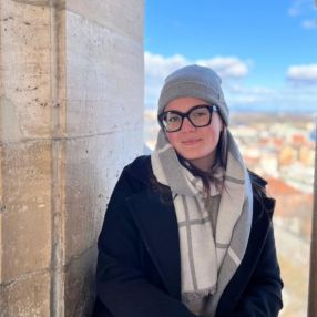 Chiara, Babysitter a Calcinate