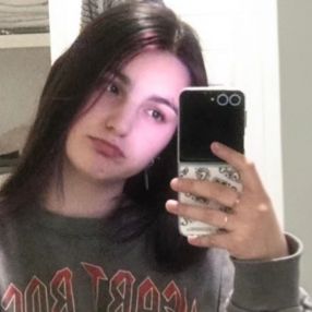 Victoria, Babysitter a Alzano Lombardo