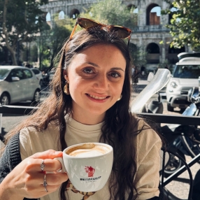 Valeria, Babysitter a Bologna