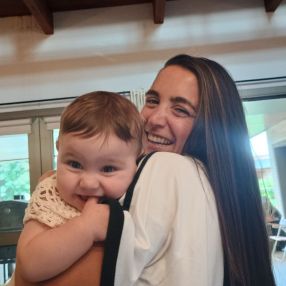 Milagros Lujan, Babysitter a Colombiera-molicciara