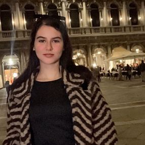 Soumaya, Babysitter a Pordenone