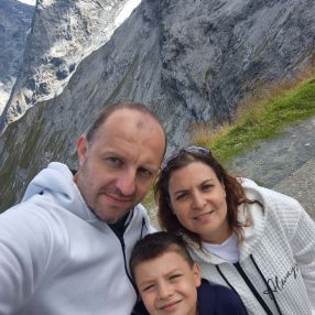 Dinu, Family in Solferino