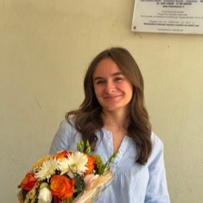 Vittoria, Babysitter a Gemonio