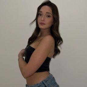 Sophia, Babysitter a Usmate-velate