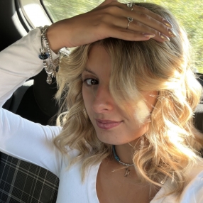 Elisa, Babysitter in Omegna