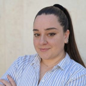 Alice, Babysitter a Bari
