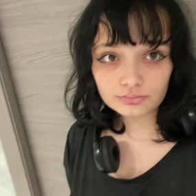 Ledia, Babysitter a Cerano
