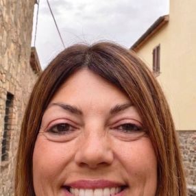 Daniela, Babysitter a Sardara