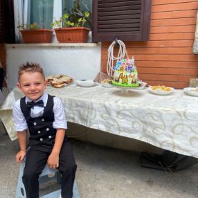 Anneliese, Famiglia a Sambucheto