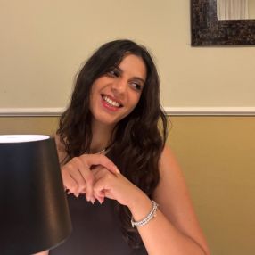 Mariangela, Babysitter a Catanzaro