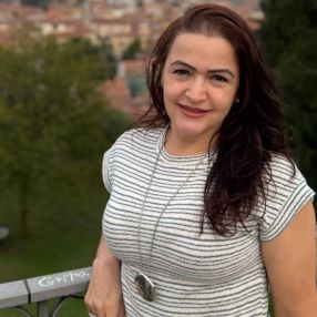 Flaviane, Babysitter in Biella