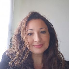ELENA, Babysitter a Asola
