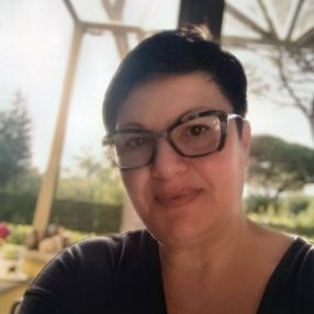 Aurora, Babysitter a Uzzano