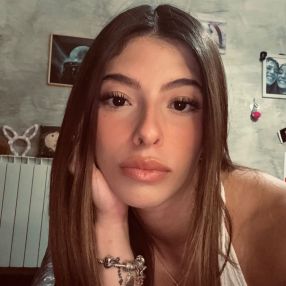Giulia, Babysitter a Città metropolitana di Sassari