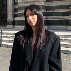 Elena, Babysitter a Agugliano