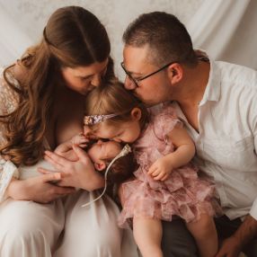 Tiziana Rosaria, Famiglia a Aiello del Sabato