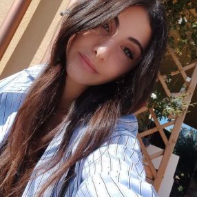 Sara, Babysitter a Terrasini