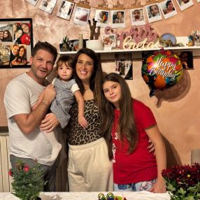 Cristina, Famiglia a Asti
