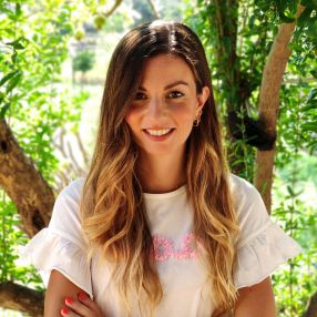 Giulia, Babysitter a Milazzo