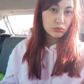Alessia, Babysitter a Vibo Valentia