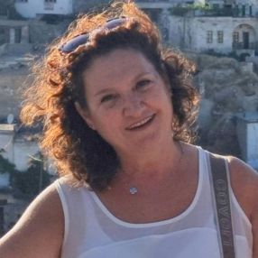 Antonella, Babysitter a Rovellasca
