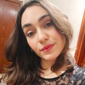 Gloria, Babysitter a Aci Catena