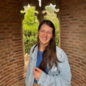 Giorgia, Babysitter a Casarza Ligure
