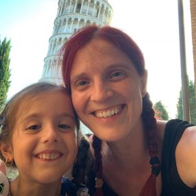 Micol, Babysitter a Pistrino