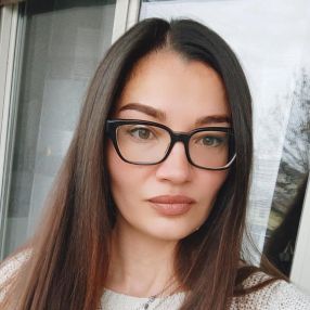 ИНА, Babysitter in Lissone