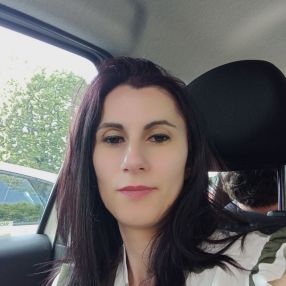 Anila , Babysitter a Cuneo
