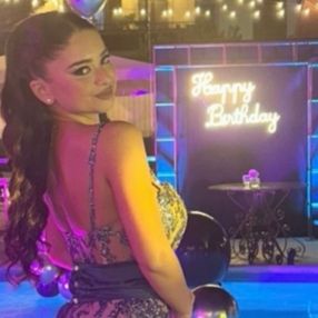 Maria cinque, Babysitter a Napoli