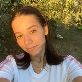 Elisa, Babysitter a Monte San Giusto
