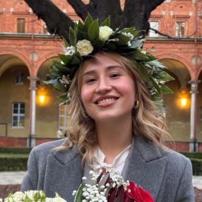 Veronica, Babysitter a Castello di Brianza