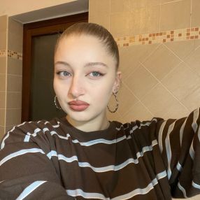 Ludovica, Babysitter a Tollo
