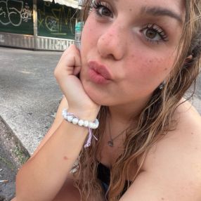Annalara, Babysitter in Bellante Stazione
