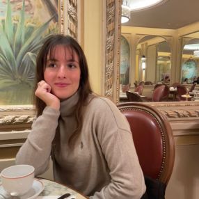 Marika, Babysitter a Carrara