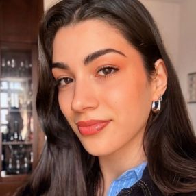 Giulia, Babysitter a Procida