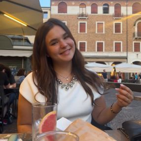 Eleonora, Babysitter a Noventa Padovana