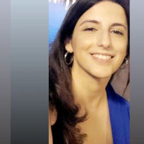 Giulia, Babysitter a Modugno