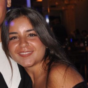 Pia, Babysitter a Pollena Trocchia